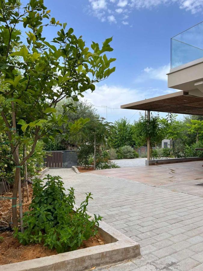Gargarou Residences Kompoi Exterior photo